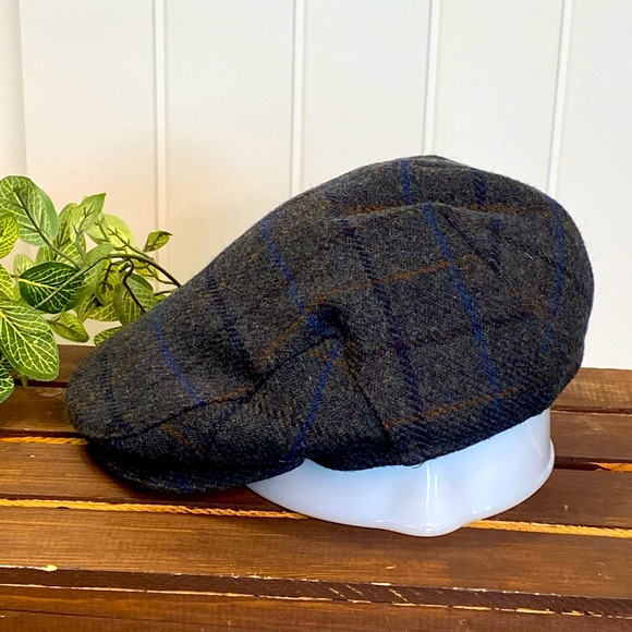 Failsworth Other - Failsworth Millinery Waterproof Porelle Flat Cap